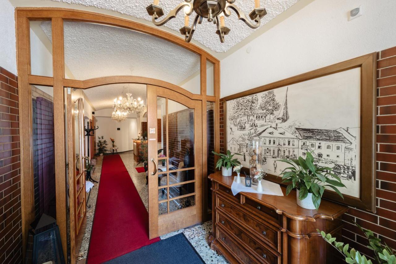 Landhotel Freitag Sankt Paul im Lavanttal 외부 사진